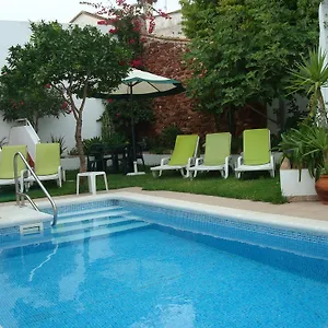 casa-claudia-pool-and-wifi.hotelaalgarve.com/